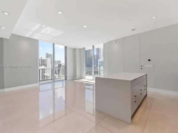 1010 SW 2nd Ave, Miami, FL