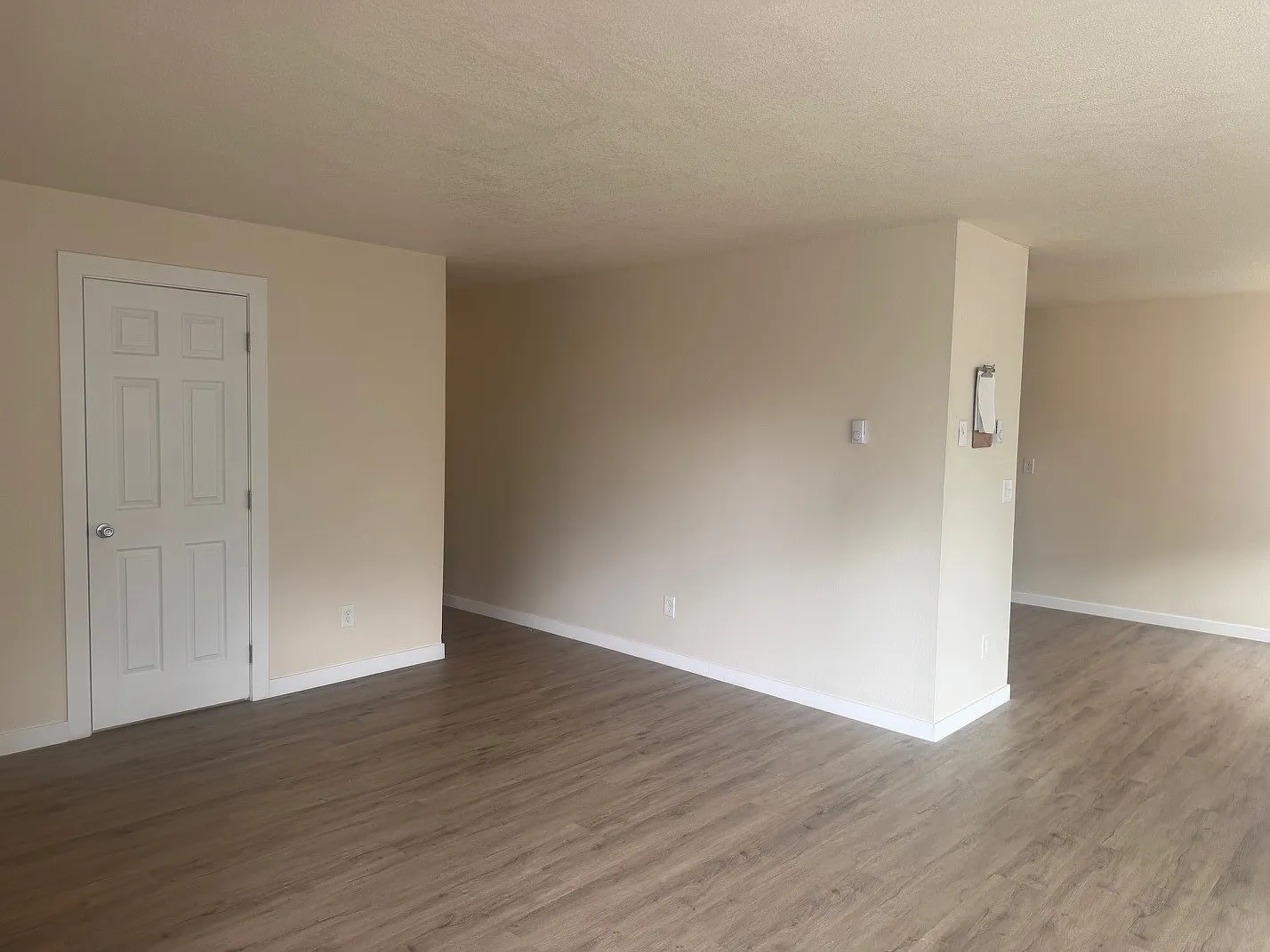 3 bed, 1.5 bath, 1000 sqft, $1,650 — Photo 3