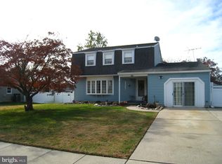 6 Antietam Dr, Clementon, NJ 08021