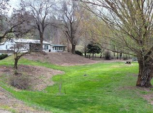 2 Tonasket Creek Rd, Curlew, WA 99118