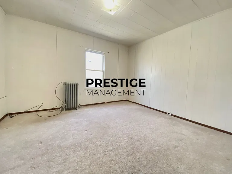 1113 Benedict St — Photo 10