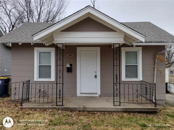 5220 Norton Ave, Kansas City, MO 64130