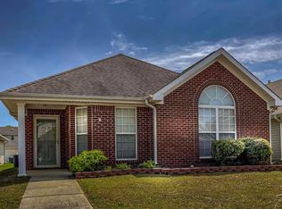 146 Village Dr, Calera, AL 35040