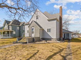 212 N Davis St, Keota, IA 52248