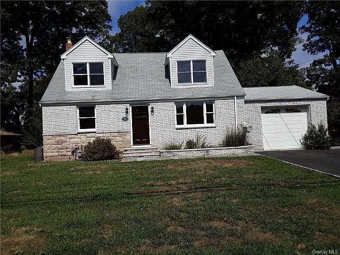 1st image of 47 E Lewis Ave