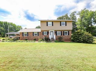 8980 W Airport Rd, West Paducah, KY 42086