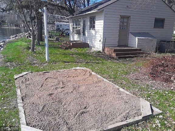 4th image of 33853 Shady Oak Dr