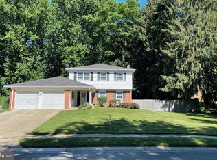 18 Henderson Hill Rd, Newark, DE 19711