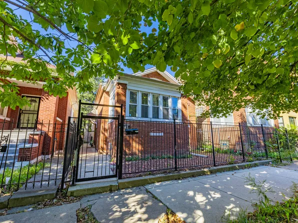 6218 S Campbell Ave, Chicago, IL 60629