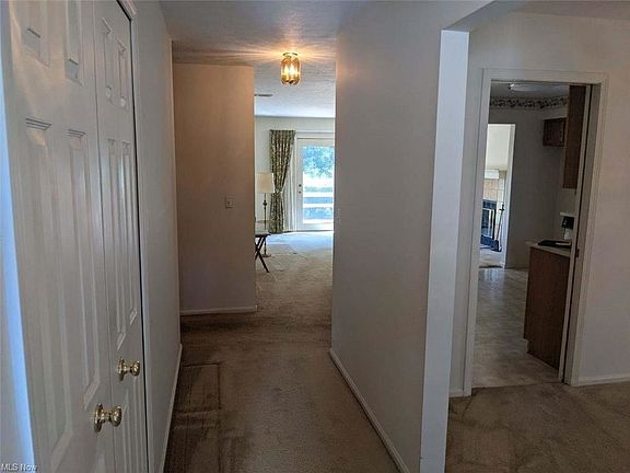 3rd image of 16655 Lake Circle Dr