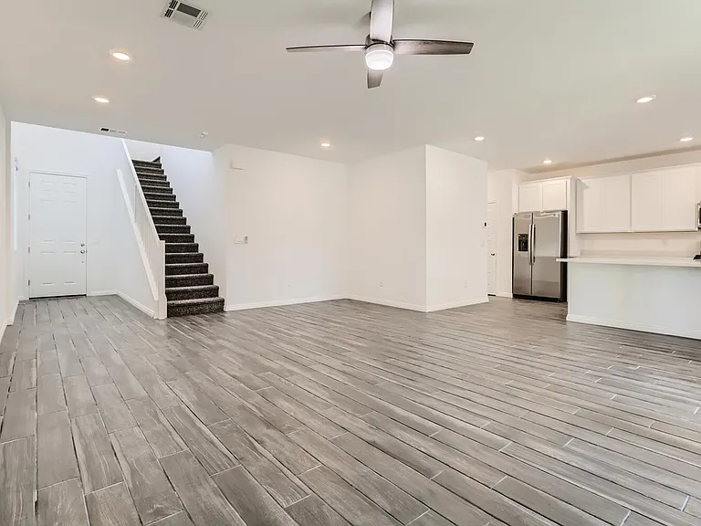4208 Bayley Skye Ave — Photo 6