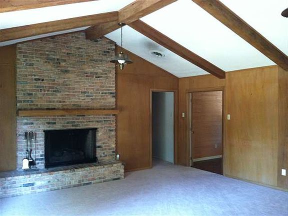 2nd image of 5730 Pickwick Ln