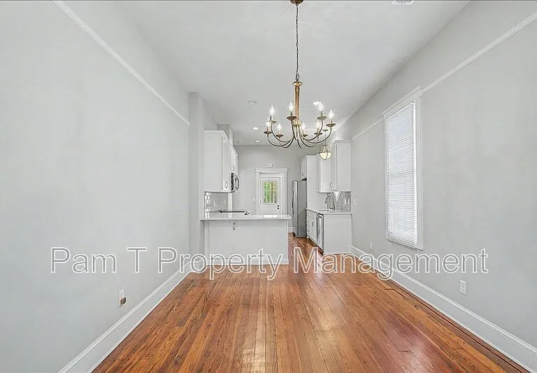 512 E 34th St — Photo 10