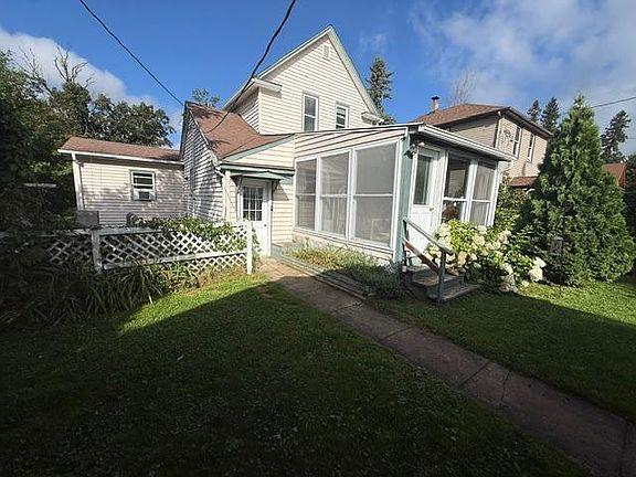 2nd image of 24 3rd St SE