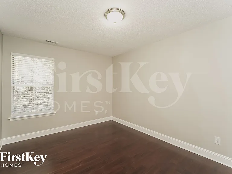 9319 Lake Spring Ave — Photo 12