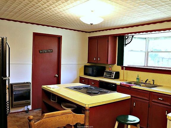 5th image of 603 Brosig Ave