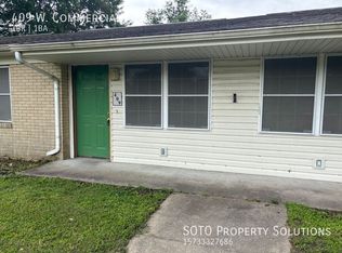 409 W Commercial St, Charleston, MO 63834