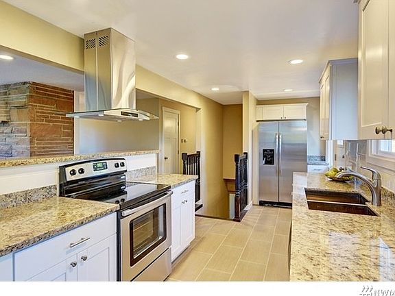 4th image of 20412 12th Pl S