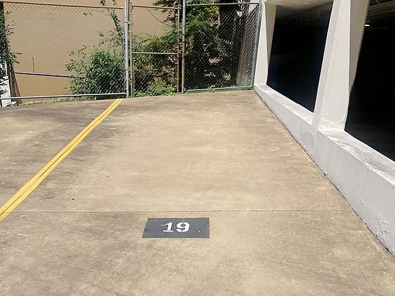 5th image of 2030 N Adams St APT 208
