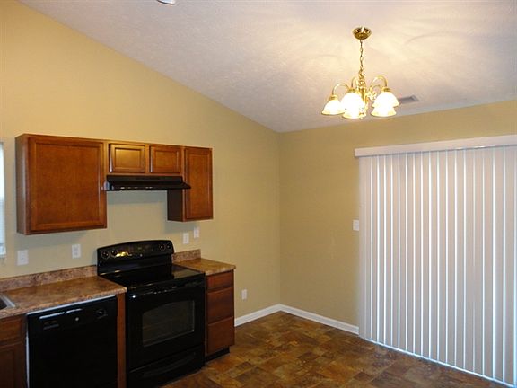 3rd image of 1046 Mosswood Cir