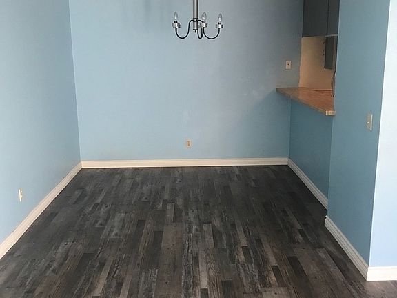 3rd image of 2725 Jill Pl