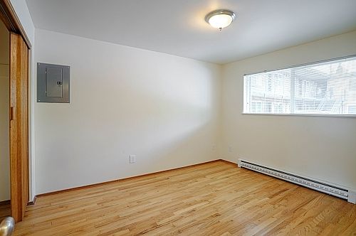 Dolores Manor (1 bedroom)