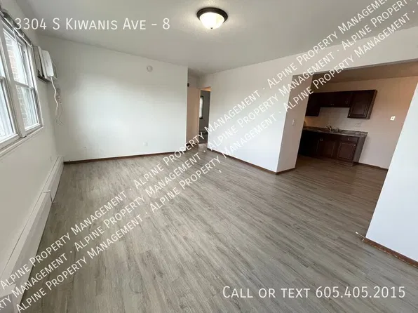 3304 S Kiwanis Ave #8, Sioux Falls, SD 57105