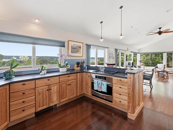 4th image of 2 Dune Cir