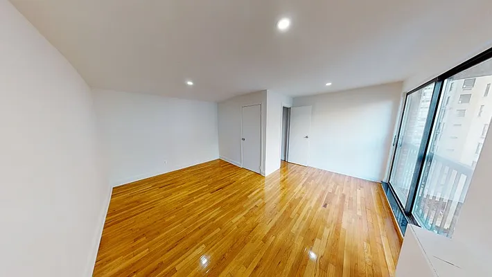 Rented by AZ REALTY NYC LLC | media 62