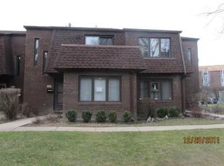 434 S Dee Rd #3, Park Ridge, IL 60068