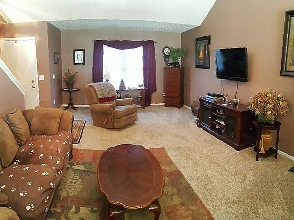 5th image of 7827 Chicroy St