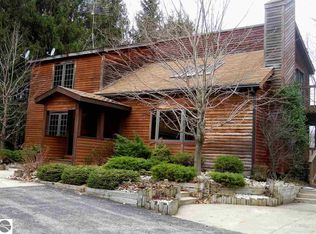 4074 Red Apple Rd, Manistee, MI 49660