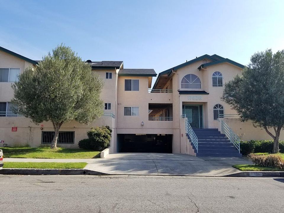 1st image of 11628 York Ave #5