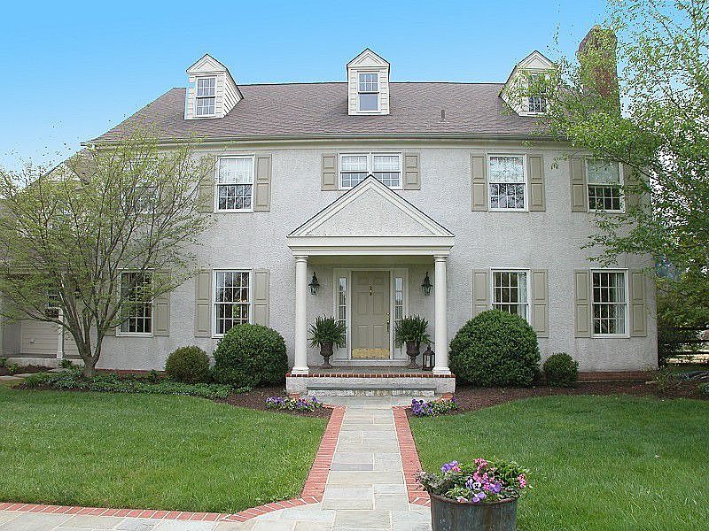 2nd image of 50 Wade Dr