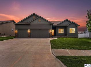 7169 N 166th St, Bennington, NE 68007