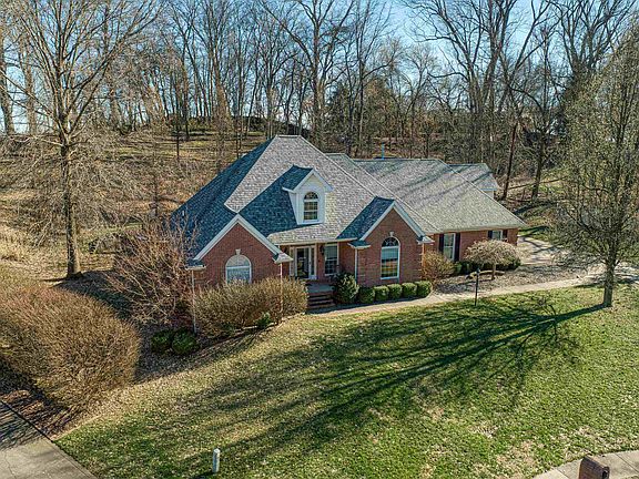 2nd image of 991 Belle Wood Dr