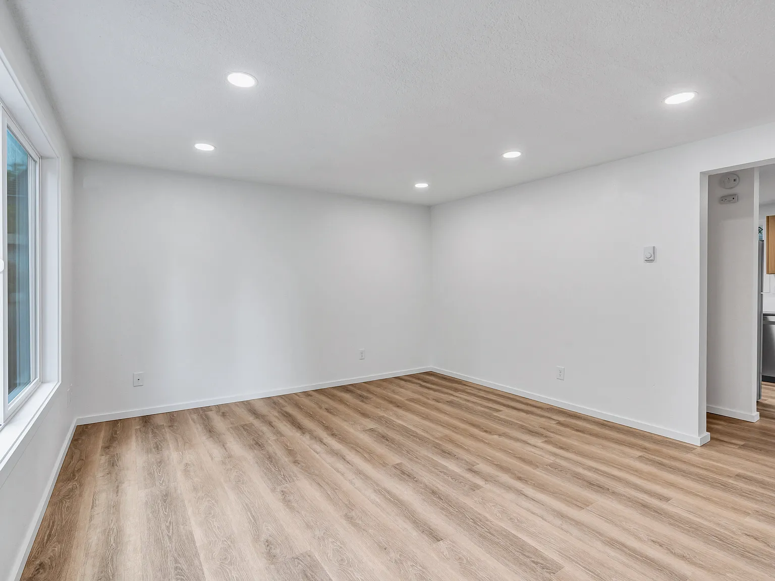 2 bed, 1.5 bath, $1,750 — Photo 2