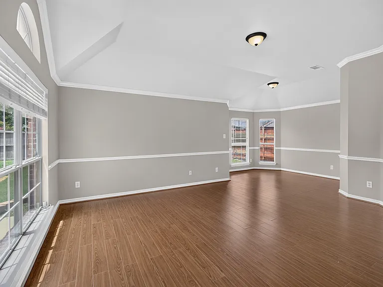 2848 Gillespie Ln — Photo 26