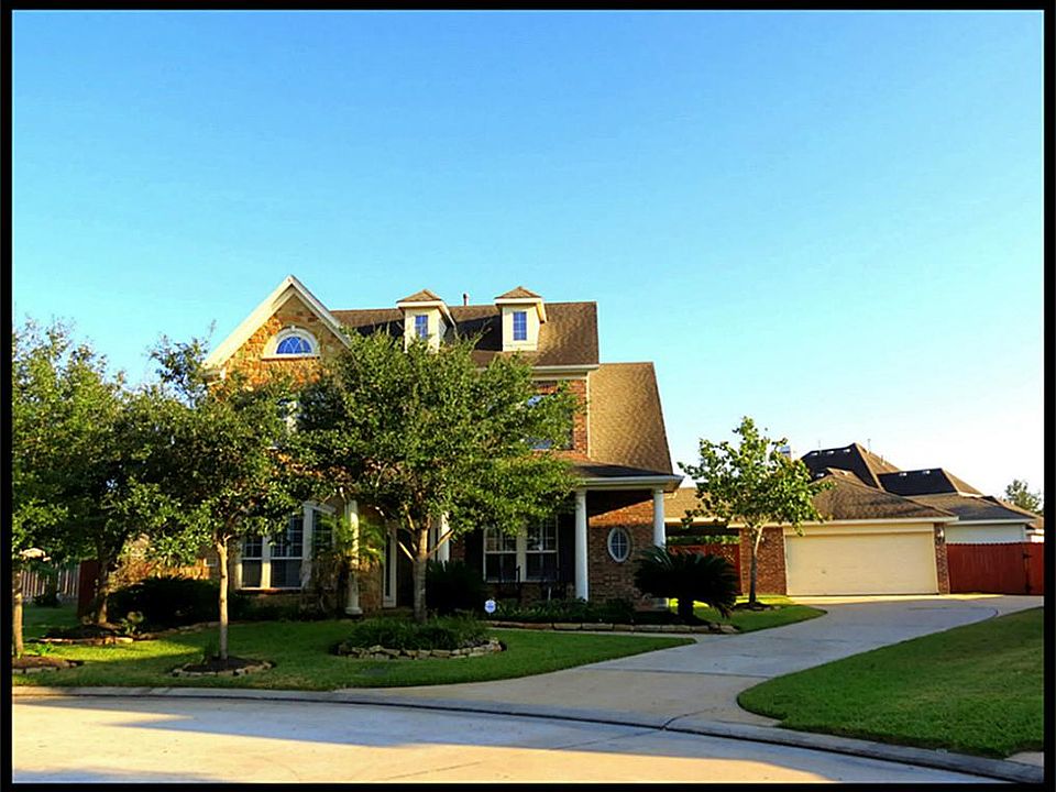 1st image of 12407 Mossy Woods Dr