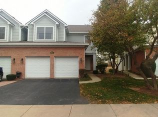 9040 Falcon Greens Dr #9040, Crystal Lake, IL 60014