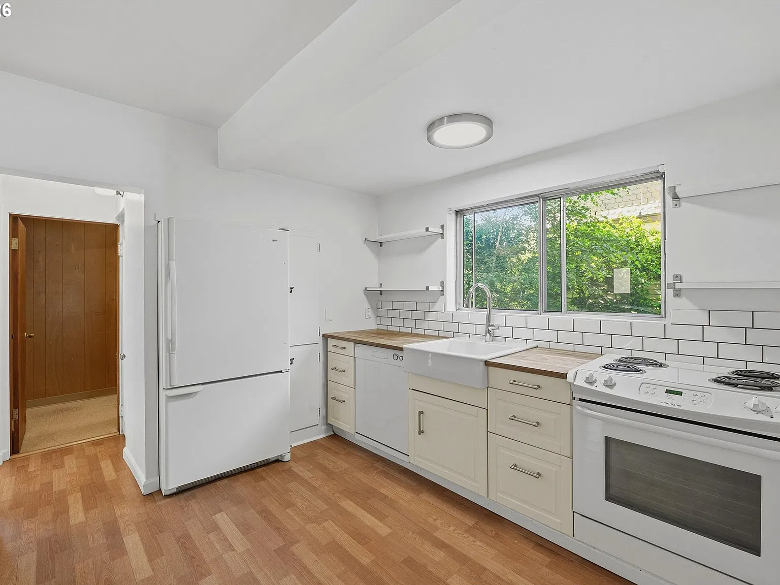 2 bed, 1452 sqft, $2,350 — Photo 4
