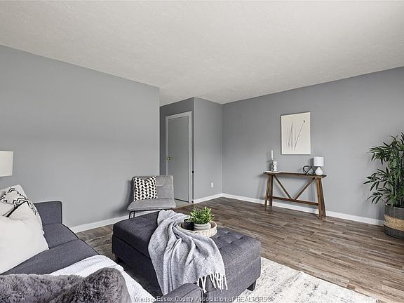 4th image of 2626 Vine Ct #137