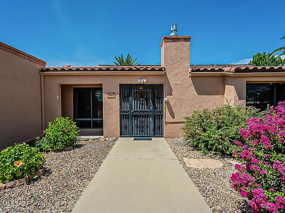 4th image of 217 E Paseo Chuparosas