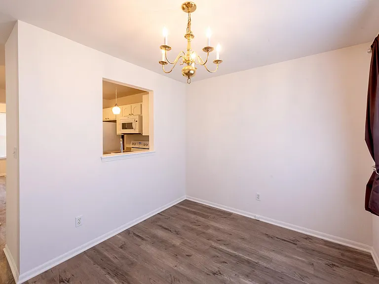 8679 Old Green Bay Rd — Photo 12