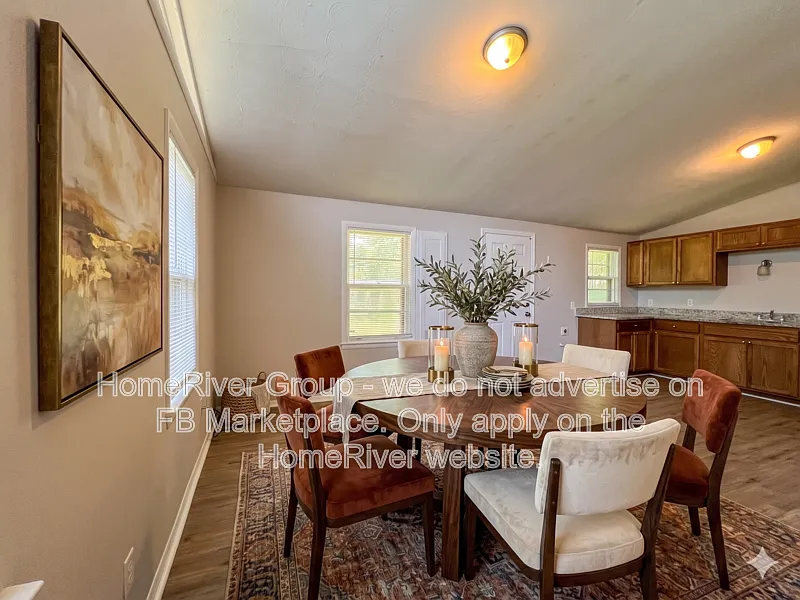 3 bed, 2.0 bath, 1260 sqft, $1,210 — Photo 3