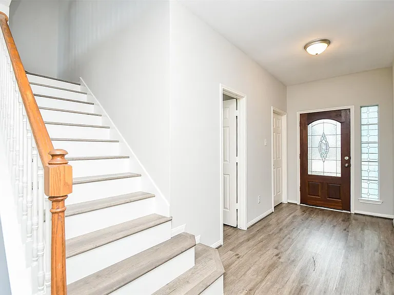 5523 Poundstone Ct — Photo 8