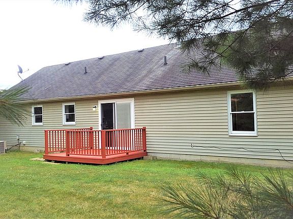 3rd image of 399 Quail Roost Dr