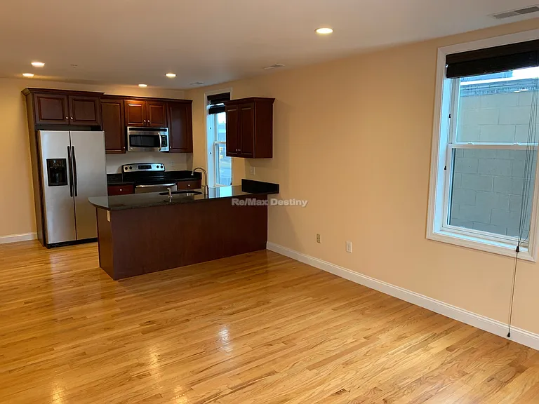100 Fellsway West 204 #204 — Photo 2