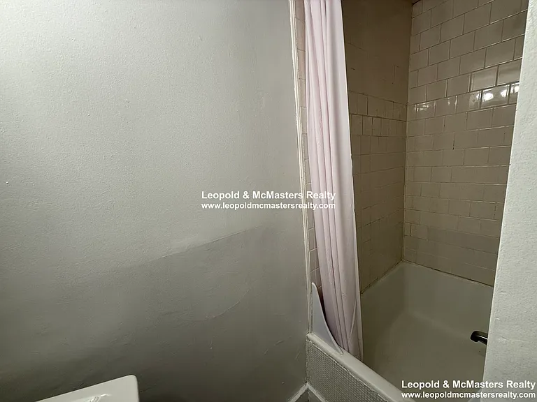24 Mt. Vernon St apartment — Photo 20