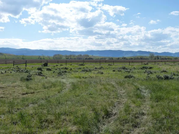 4 Shoreline Dr, Buffalo, WY 82834